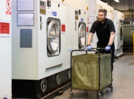 airbase-uk-interiors-secures-4-year-contact-with-easyjet